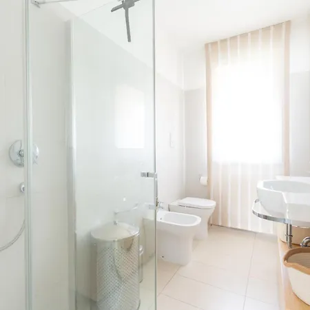 Piola Elegant And Stylish Flat For 4 Appartamento Milano