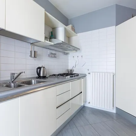 Piola Elegant And Stylish Flat For 4 * Milano