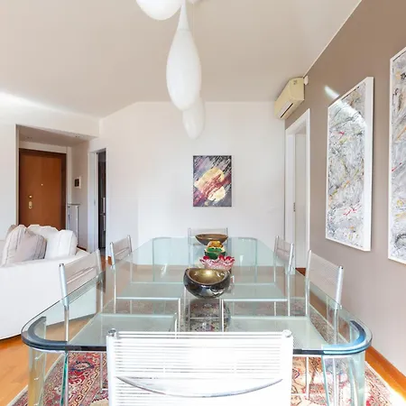 Piola Elegant And Stylish Flat For 4 Milano